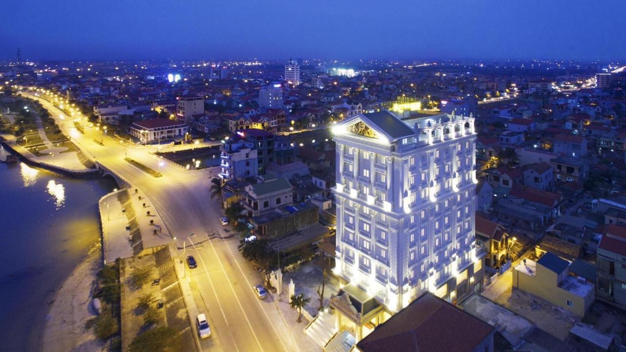 Riverside Hotel Quang Binh Донгхой Экстерьер фото