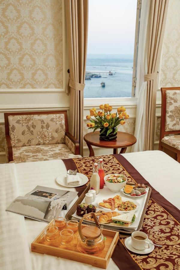 Riverside Hotel Quang Binh Донгхой Экстерьер фото