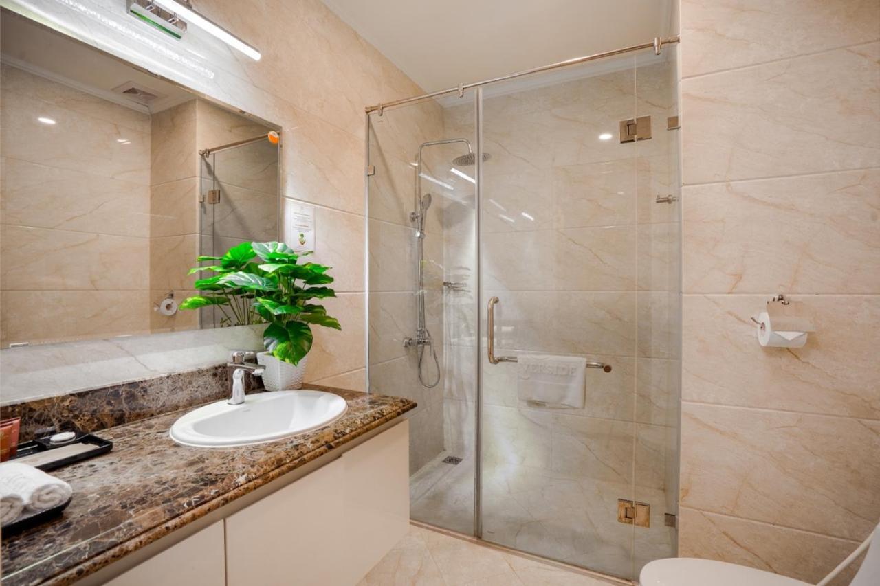 Riverside Hotel Quang Binh Донгхой Экстерьер фото