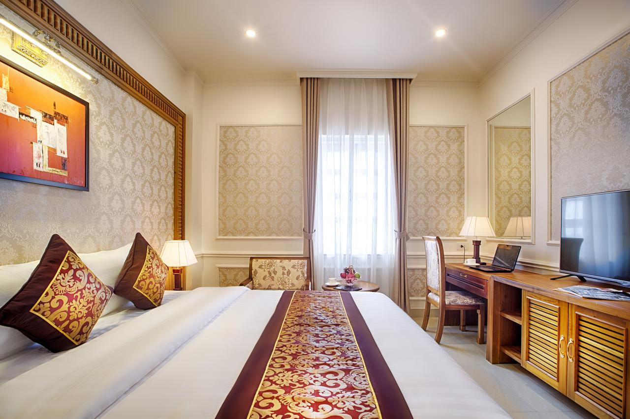 Riverside Hotel Quang Binh Донгхой Экстерьер фото