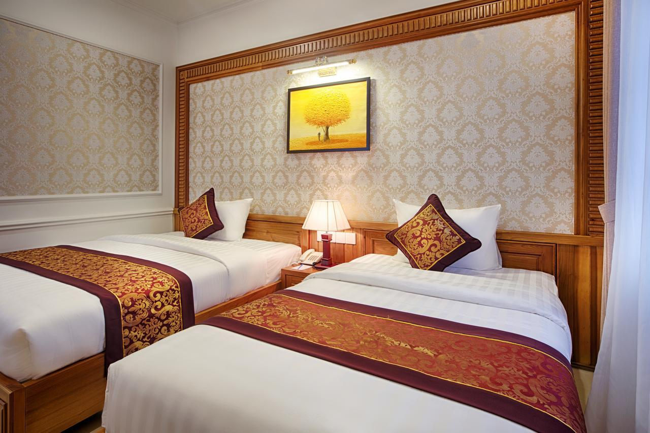 Riverside Hotel Quang Binh Донгхой Экстерьер фото
