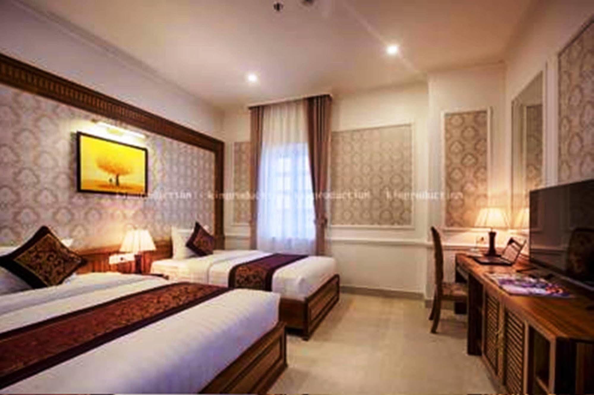 Riverside Hotel Quang Binh Донгхой Экстерьер фото